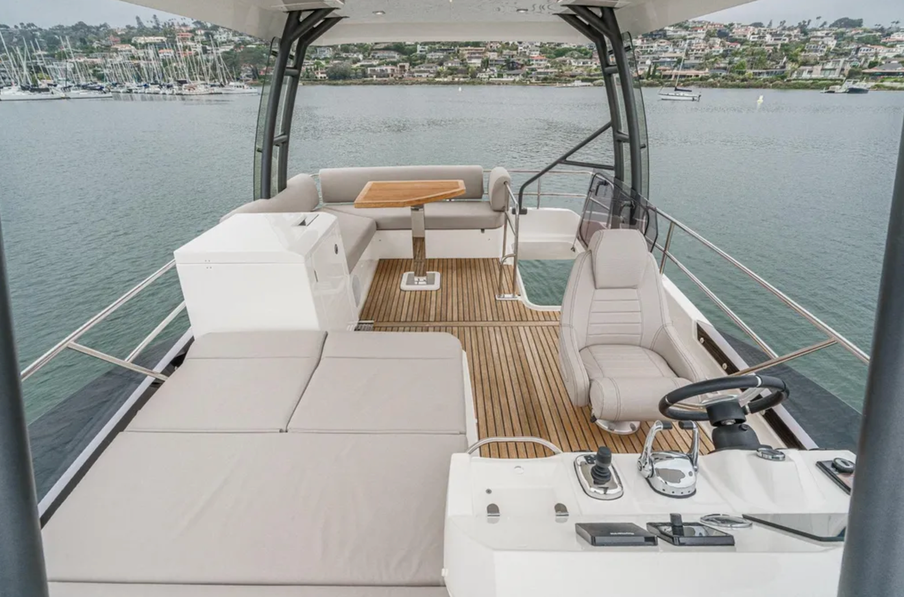 Yacht Prestige 420| 42' 2021