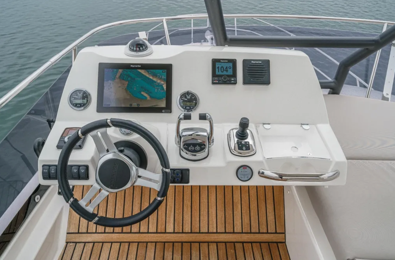 Yacht Prestige 420| 42' 2021