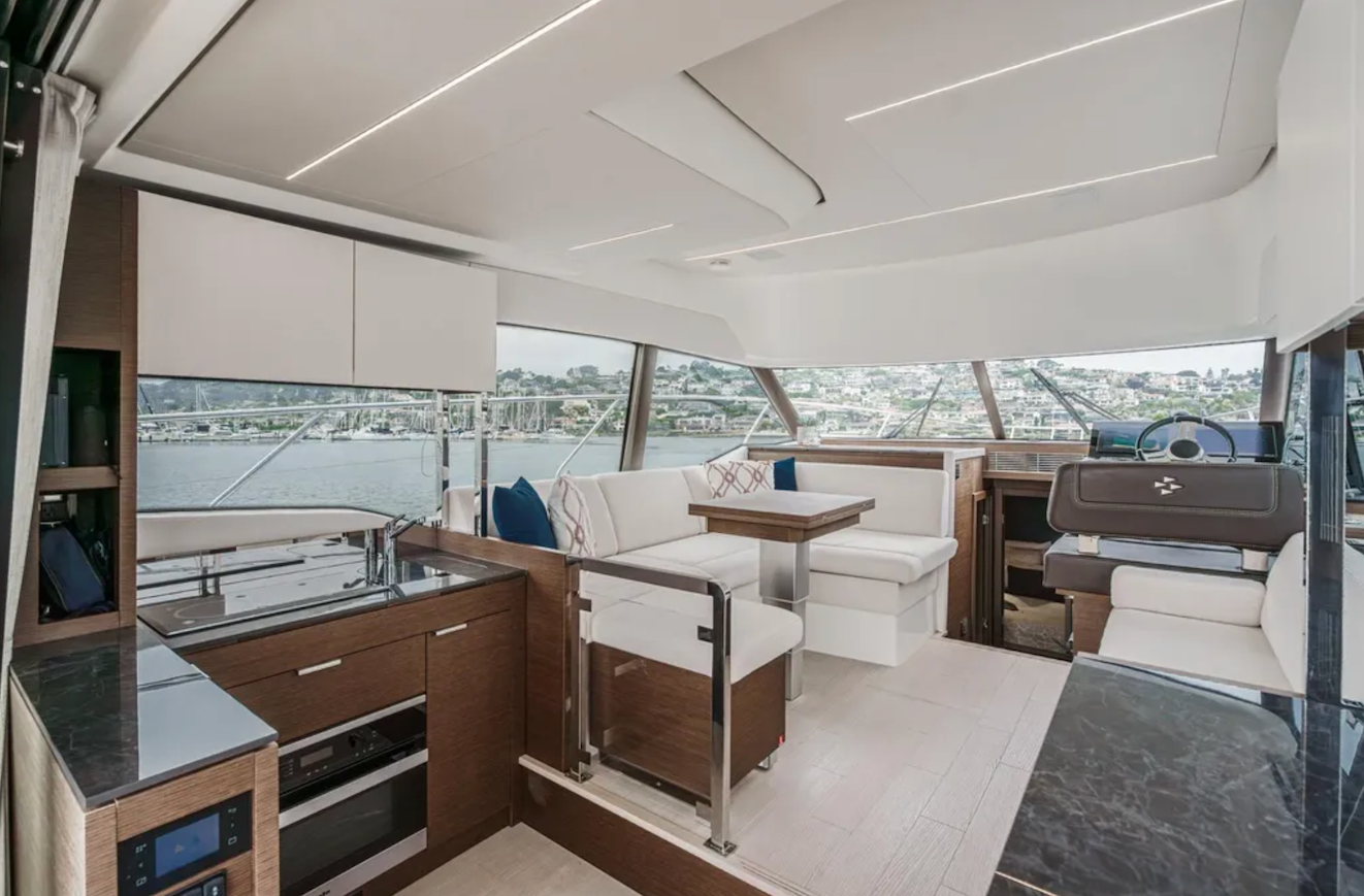 Yacht Prestige 420| 42' 2021