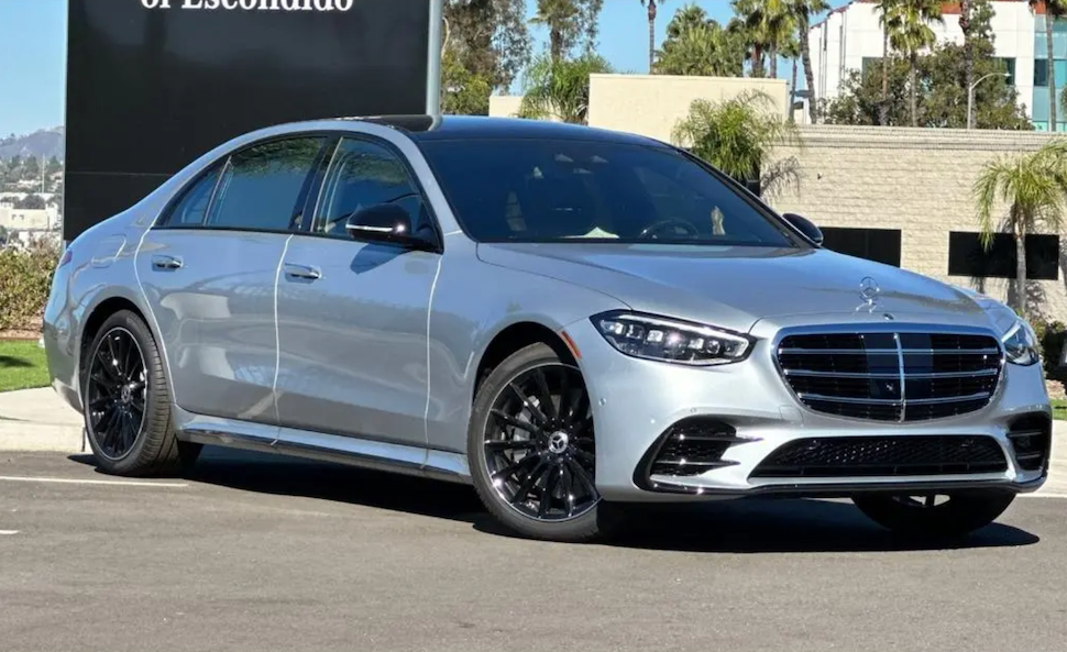 Mercedes-Benz S-Class 2025