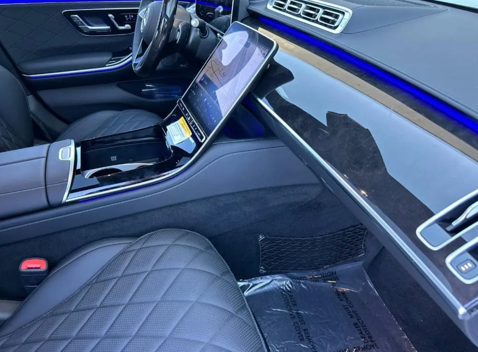 Mercedes-Benz S-Class 2025