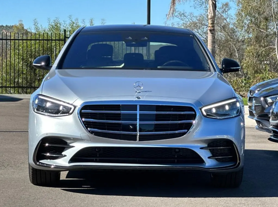 Mercedes-Benz S-Class 2025