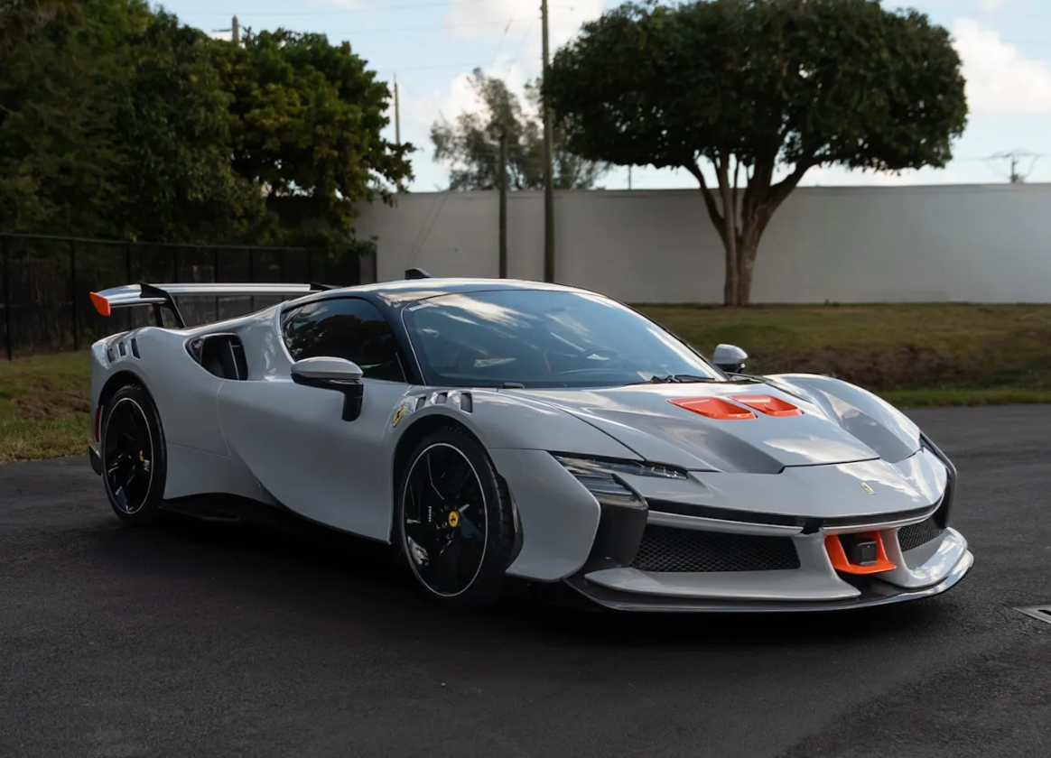 Ferrari SF90 Stradale