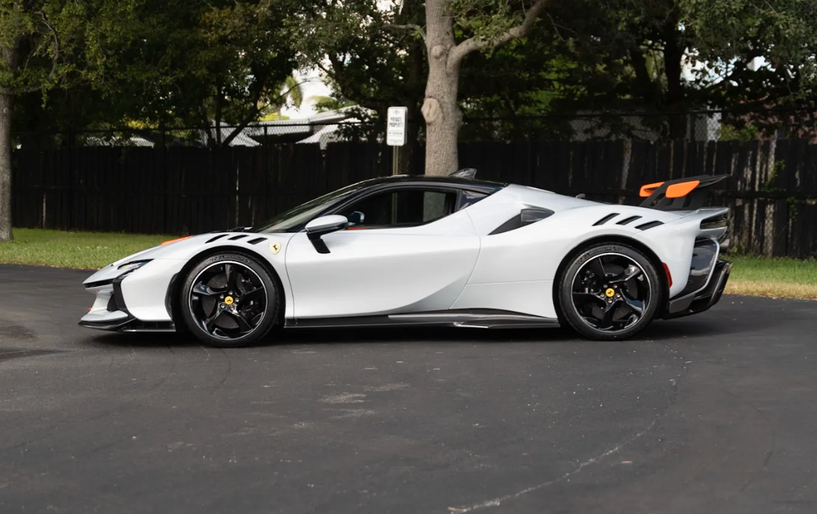 Ferrari SF90 Stradale